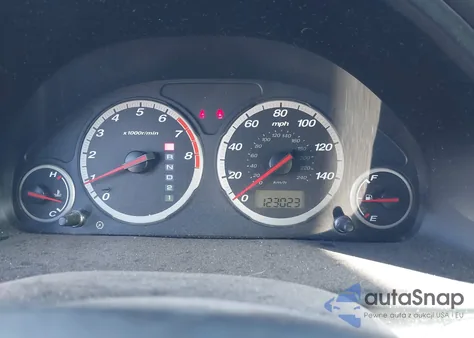 2005 Honda Cr-V Lx z USA, uszkodzony, nr VIN JHLRD68505C011006